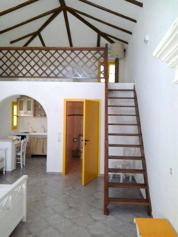 Viva Mare Foinikounta Aparthotel Finikounta Buitenkant foto